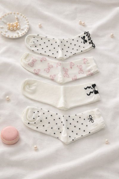 Tatlı Lolita 4'LÜ Kurdele Desenli ÇORAP