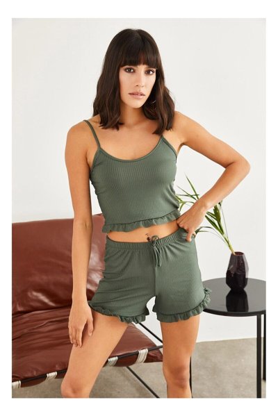 Askılı Fırfırlı Pijama Takımı