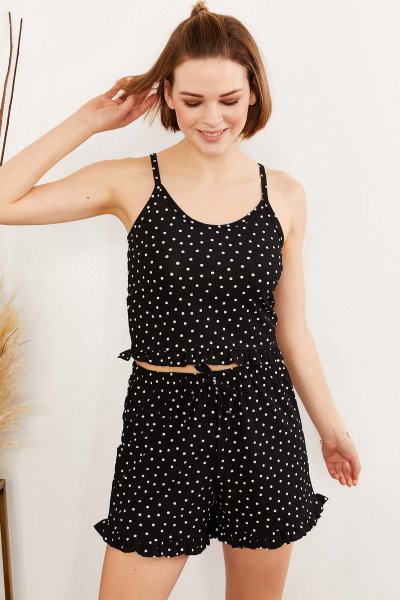 Askılı Fırfırlı Pijama Takımı