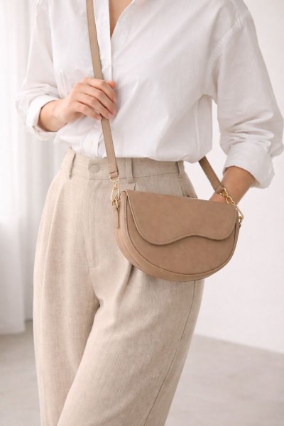 Simetri Kapak Detaylı Omuz ÇANTA