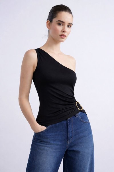 Tek Omuz Toka Detaylı BLUZ