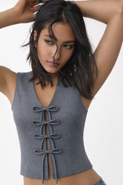 Fiyonk Bağlamalı Dokuma Yelek